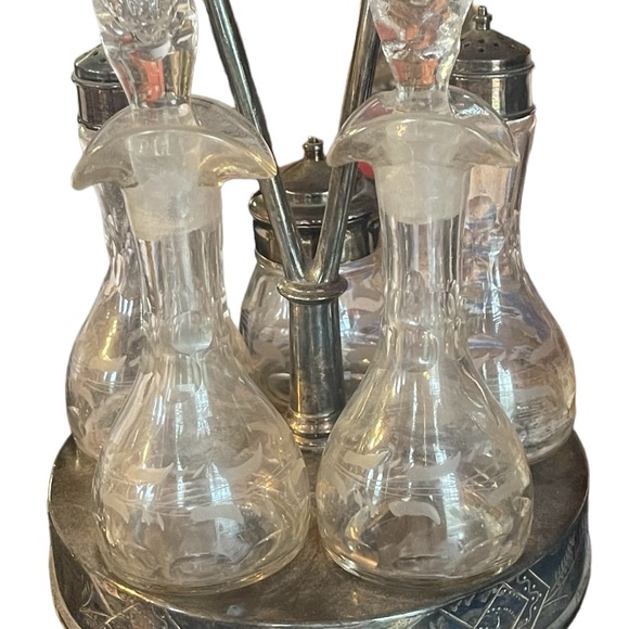 Antique Meriden B Company 5 Piece Condiment Set, Etched Glass, Spoon, 1852-1898 - Picture 6 of 16